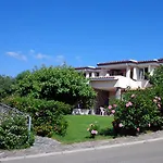 La Chimera Aparthotel *